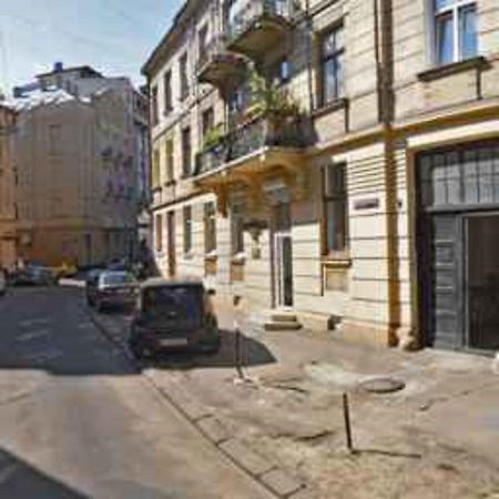 Квартира На Вулиці Наливайка 7 В Центрі Біля Оперного Театру Після Ремонту リヴィウ エクステリア 写真